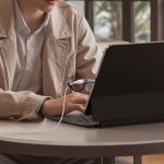 مبدل مک دودو Lightning به USB-C با نمایشگر LED و بند آویز توان 60 وات - Image 3